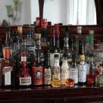 Your Home Bar:  Setting Up The Bar for Your Home Party
